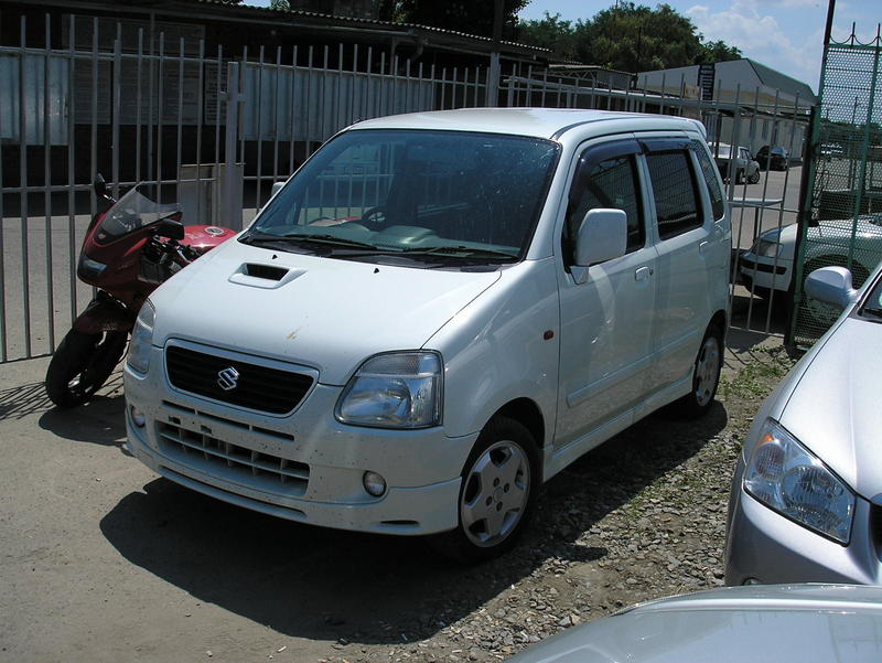 1999 Suzuki Wagon R Plus Pictures