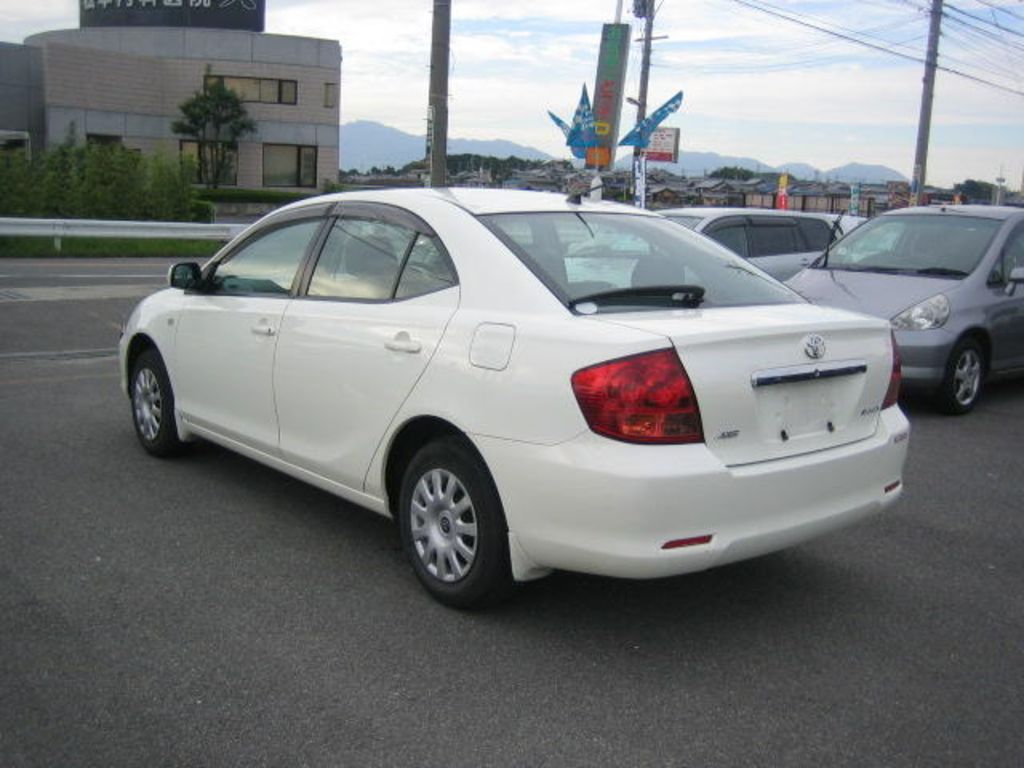 2004 Toyota Allion