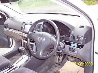 2004 Toyota Allion Photos