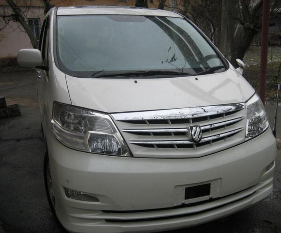 2004 Toyota Alphard