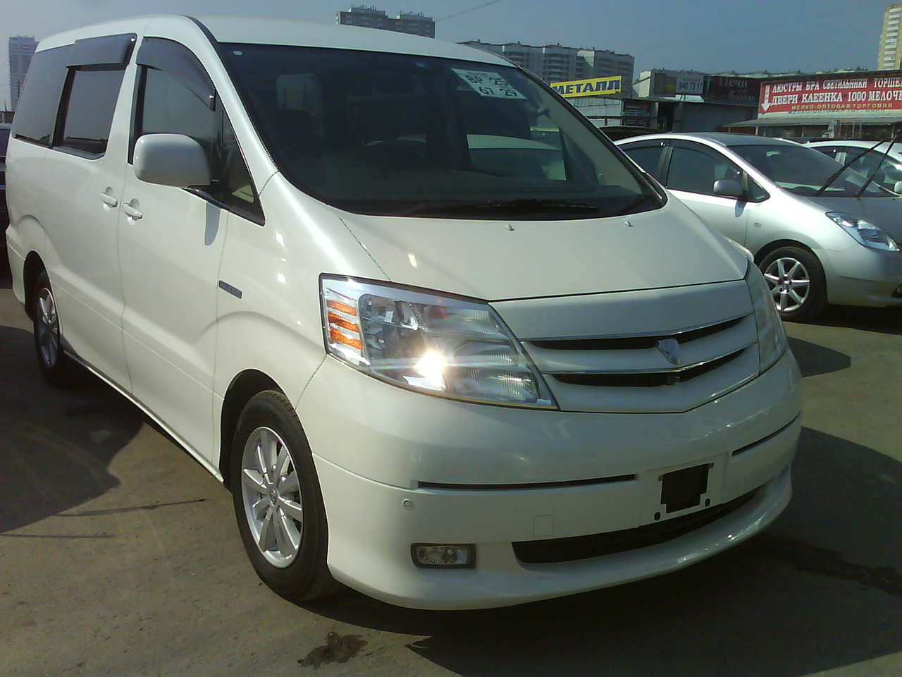 Toyota alphard 2004