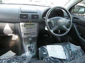 2003 Toyota Altezza Wagon Pictures