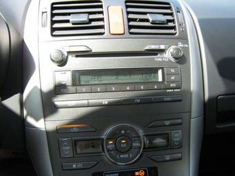 2007 Toyota Auris Photos