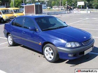 1998 Toyota Avensis Pictures