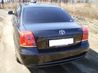 2003 Toyota Avensis Pictures