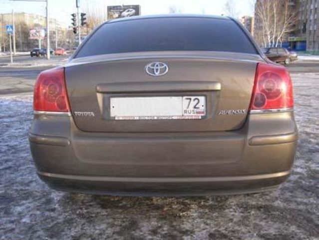 2005 Toyota Avensis