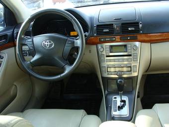 2006 Toyota Avensis Photos