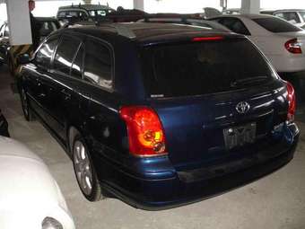 2003 Toyota Avensis Wagon Images