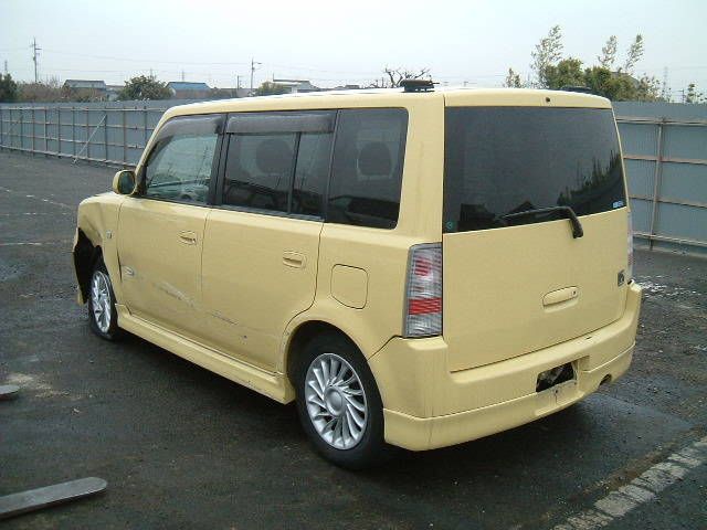 2000 Toyota bB
