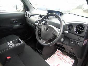 2006 Toyota bB Pictures