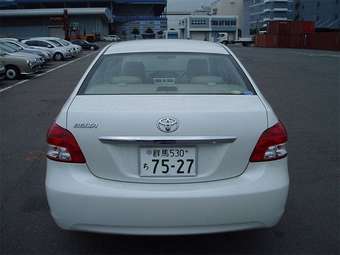 2005 Toyota Belta Pictures