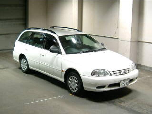 2001 Toyota Caldina Photos