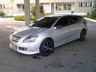 2003 Toyota Caldina Photos