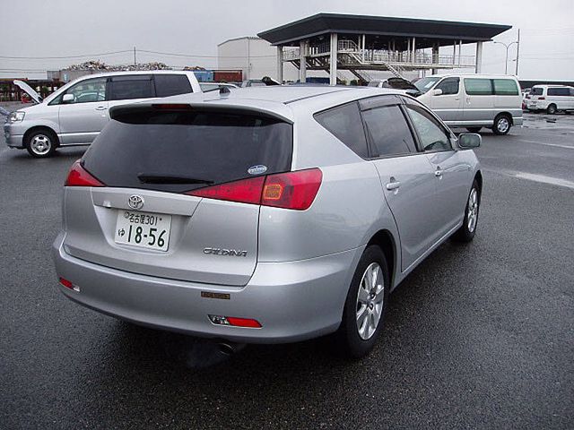 2004 Toyota Caldina