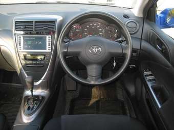 2004 Toyota Caldina Pics