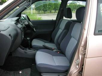 2004 Toyota Cami Pictures
