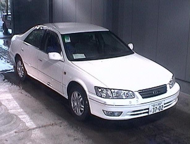 2001 Toyota Camry Gracia Photos