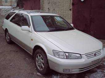 1997 Toyota Camry Gracia Wagon Photos