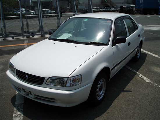 2000 Toyota Corolla Images