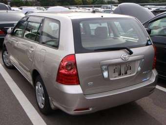 2005 Toyota Corolla Fielder Pictures