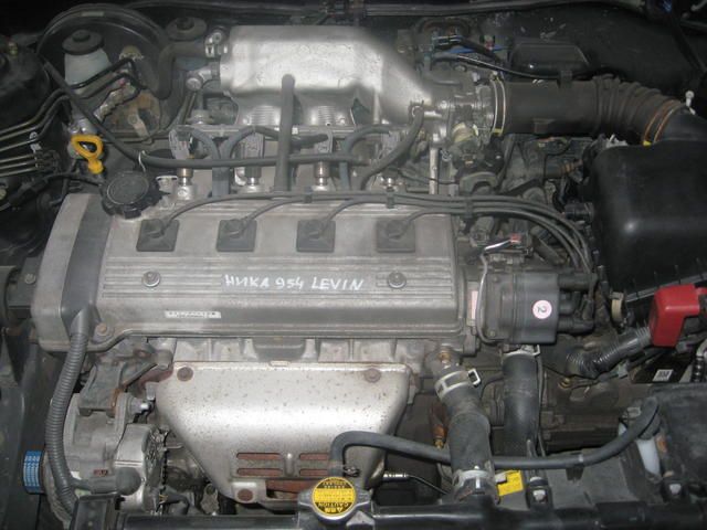 2000 Toyota Corolla Levin Pictures