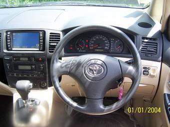 2003 Toyota Corolla Spacio Pics