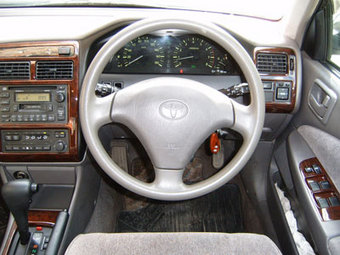 1998 Toyota Corona Photos