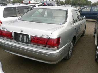 2001 Toyota Crown Images