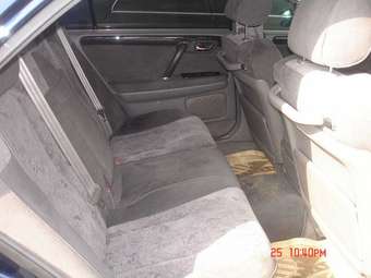 2001 Toyota Crown Pictures