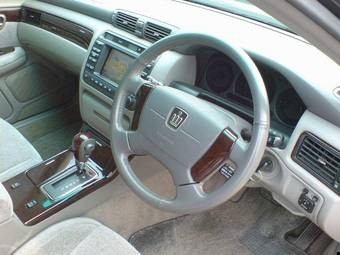 2003 Toyota Crown For Sale