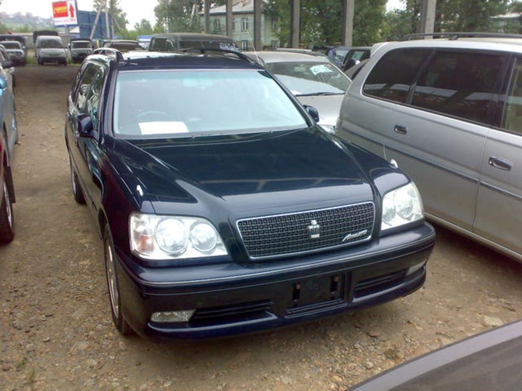 2000 Toyota Crown Estate