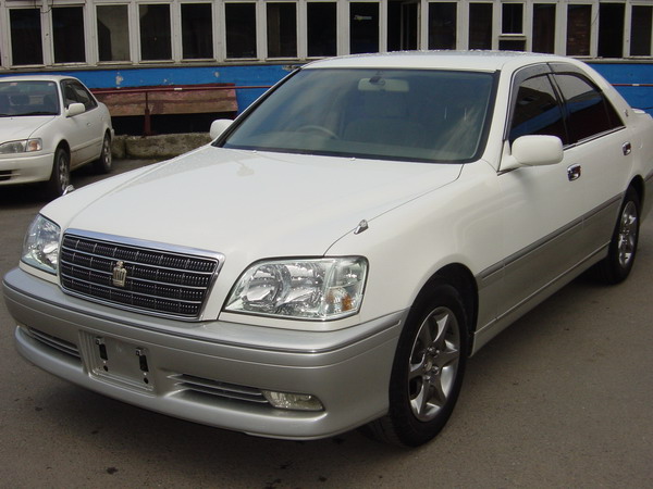 2001 Toyota Crown Estate Pictures