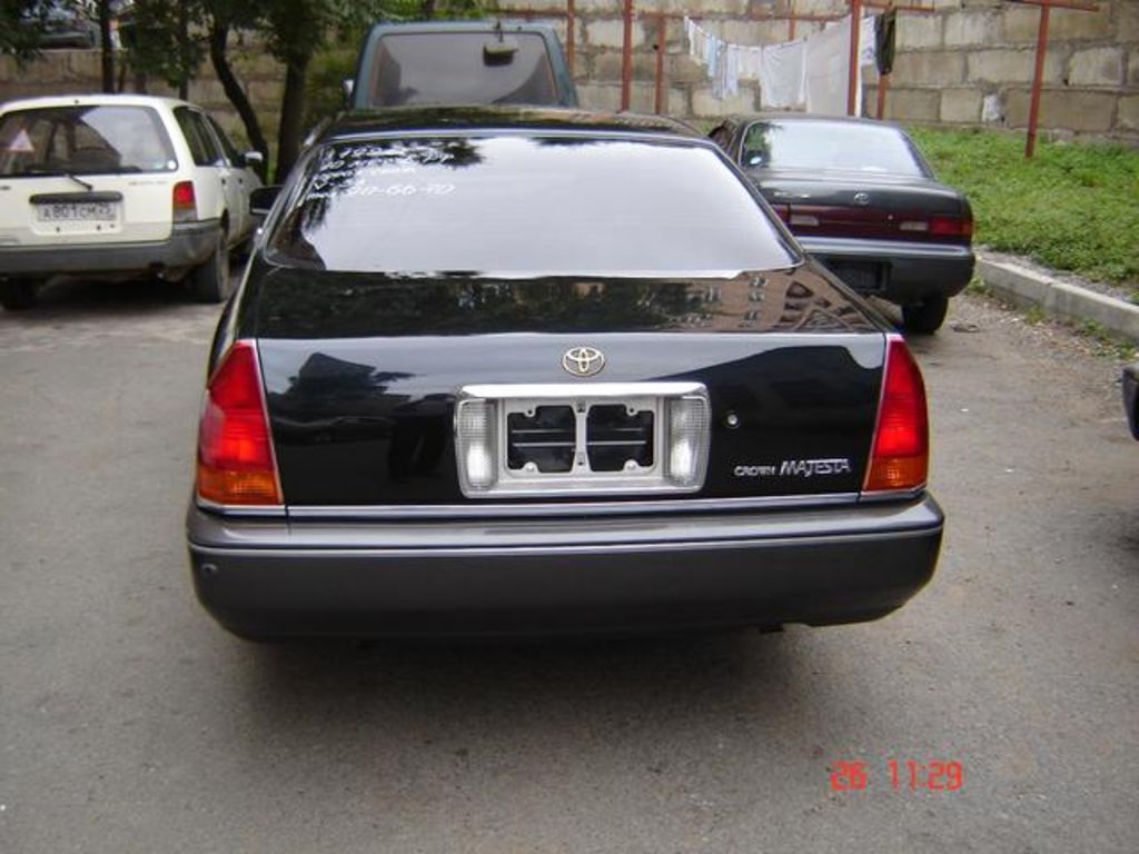 toyota crown majesta 1995