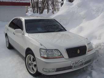 2002 Toyota Crown Majesta Pictures
