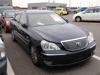 2005 Toyota Crown Majesta Pictures