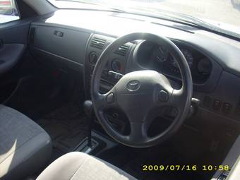 2004 Toyota Duet Photos