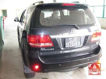 2005 Toyota Fortuner Pictures