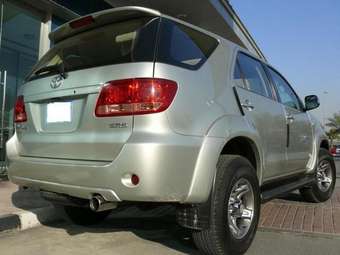2006 Toyota Fortuner Wallpapers