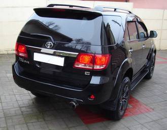 2008 Toyota Fortuner Wallpapers