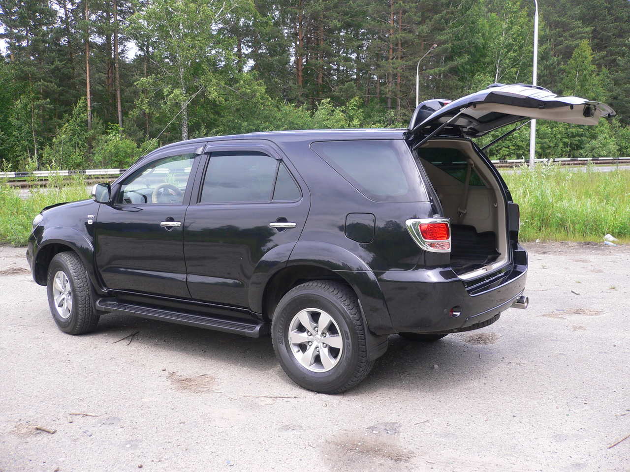 Toyota fortuner 2008 picture