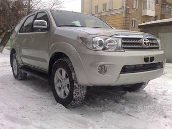 2009 Toyota Fortuner Pictures