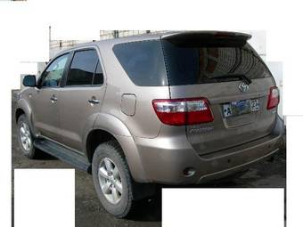 2009 Toyota Fortuner Pictures