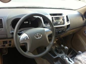 2012 Toyota Fortuner Pics