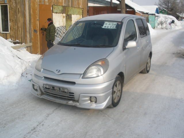 2000 Toyota Funcargo