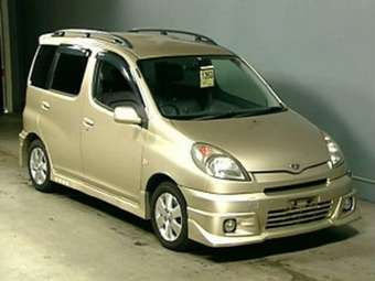 2000 Toyota Funcargo