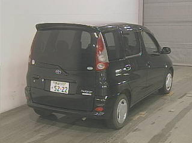 2000 Toyota Funcargo Pictures