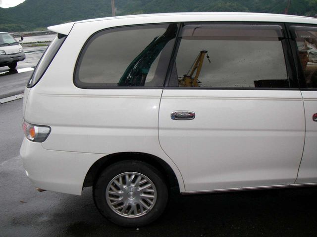 2000 Toyota Gaia