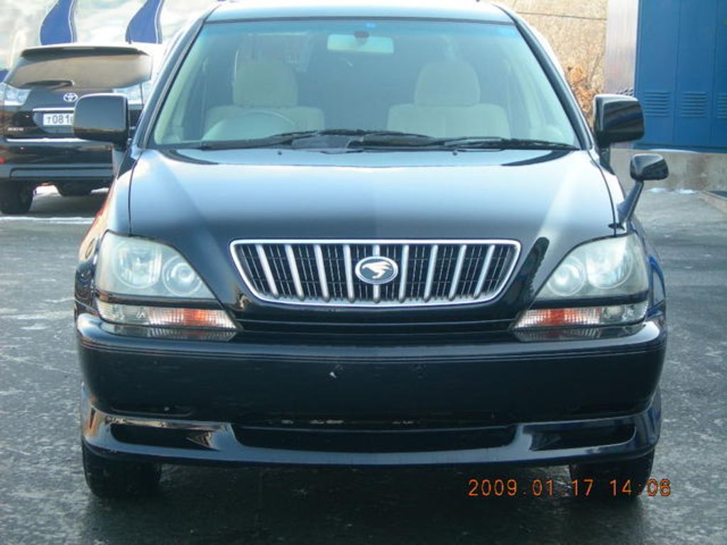 2000 Toyota Harrier