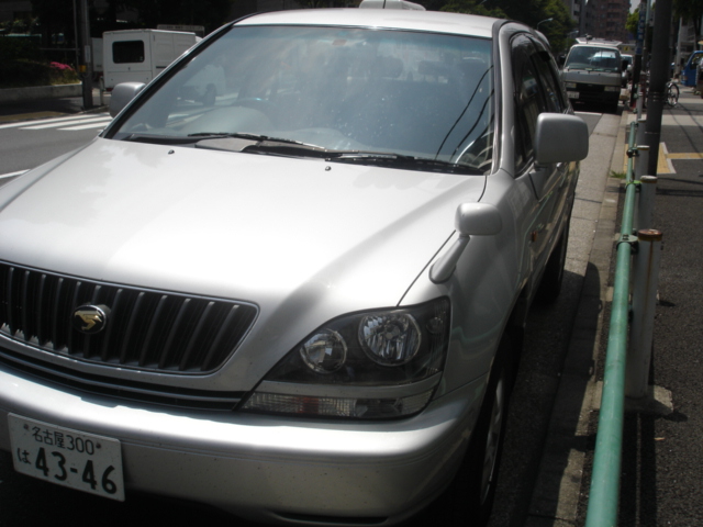 2000 Toyota Harrier Images
