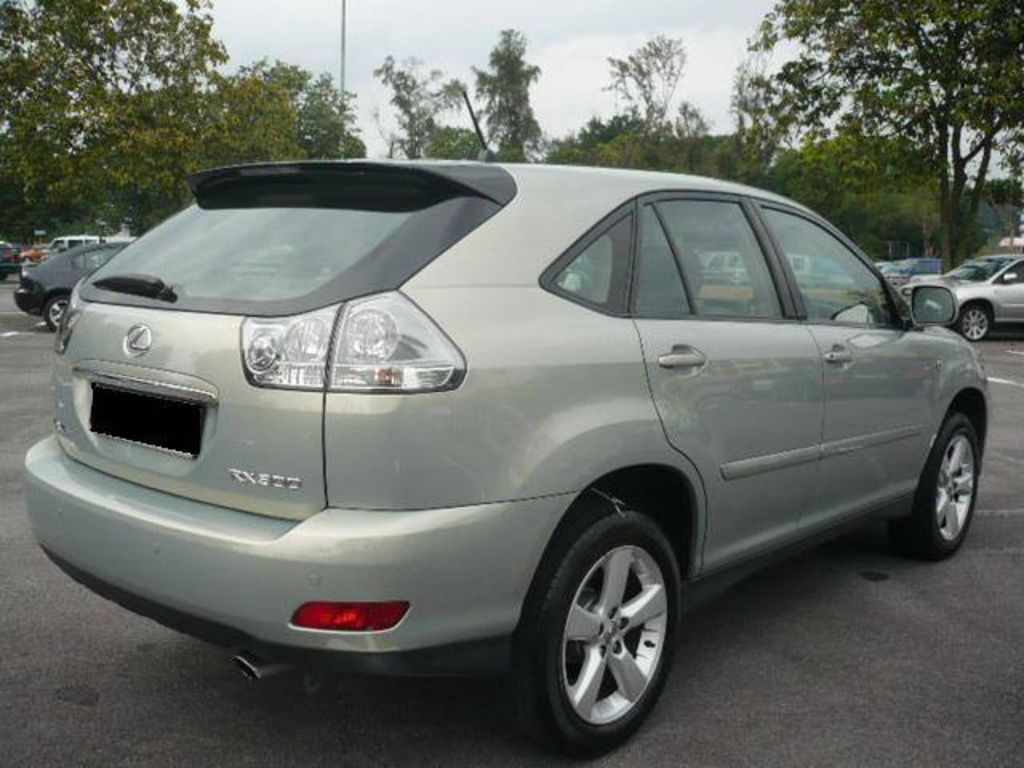 2003 Toyota Harrier